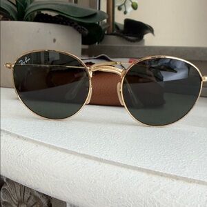 Ray-Ban Gold Frame Sunglasses with Dark Green Lenses